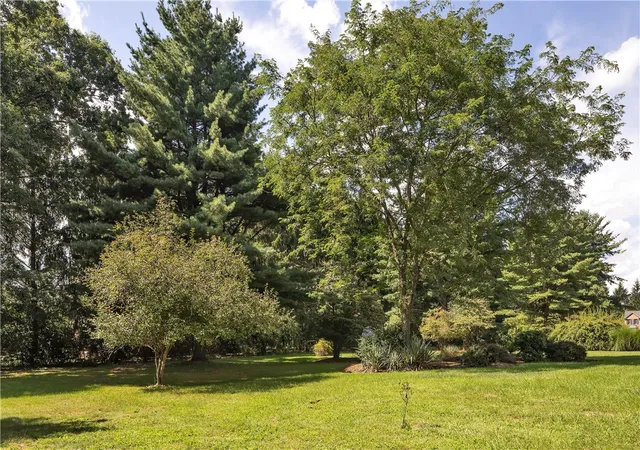 Photo 4 of Sale Pending at 118 Mountain Laurel Dr, Penn Twp, PA 16002 | MLS# 1772538 | Listing updated on 2026-09-06