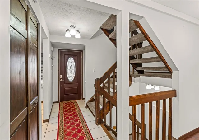 Photo 3 of Townhouse for sale at 1107 Valleyview Dr, Cecil, PA 15055 | MLS# 1772641 | Listing updated on 2026-09-08