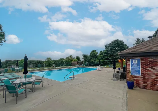 Photo 3 of Condo for sale at 6215 Patrick Henry Dr, Hopewell Twp, PA 15001 | MLS# 1772714 | Listing updated on 2026-09-16