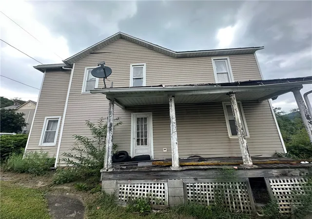 Photo 2 of Single family home for sale at 109 3rd Street, Johnstown, PA 15909 | MLS# 1772733 | Listing updated on 2026-09-08