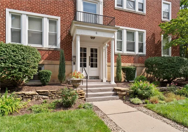 Photo 2 of Condo for sale at 722 Wisteria Ave #G6, Mt Lebanon, PA 15228 | MLS# 1772721 | Listing updated on 2026-10-08