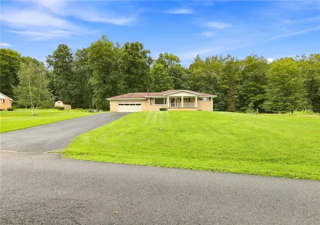 Photo 3 of Single family home for sale at 116 Mine 42 Rd, Windber, PA 15963 | MLS# 1772691 | Listing updated on 2026-09-02