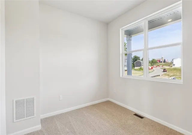 Photo 2 of Single family home for sale at 174 Shelton Pl Dr, Connoquenessing Boro, PA 16033 | MLS# 1772756 | Listing updated on 2026-09-02