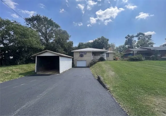 Photo 2 of Single family home for sale at 108 Mobert Dr, Rostraver, PA 15012 | MLS# 1772675 | Listing updated on 2026-09-03