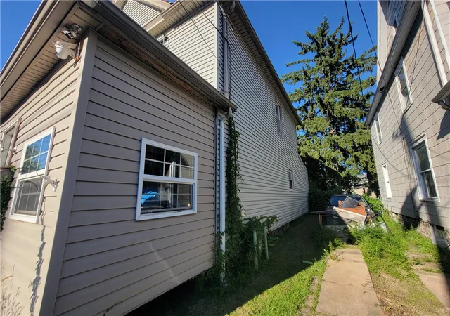 Photo 2 of Single family home for sale at 1023 Raspberry St, Erie City, PA 16502 | MLS# 1772454 | Listing updated on 2026-09-30