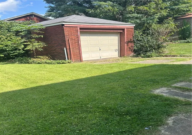 Photo 2 of Single family home for sale at 1424 Mcfarland Rd, Dormont, PA 15216 | MLS# 1772302 | Listing updated on 2026-09-12