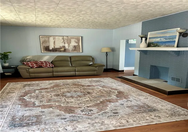 Photo 3 of Single family home for sale at 1424 Mcfarland Rd, Dormont, PA 15216 | MLS# 1772302 | Listing updated on 2026-09-12
