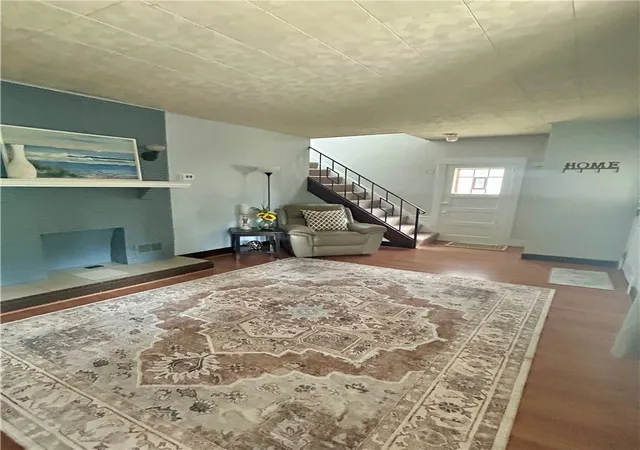 Photo 4 of Single family home for sale at 1424 Mcfarland Rd, Dormont, PA 15216 | MLS# 1772302 | Listing updated on 2026-09-12