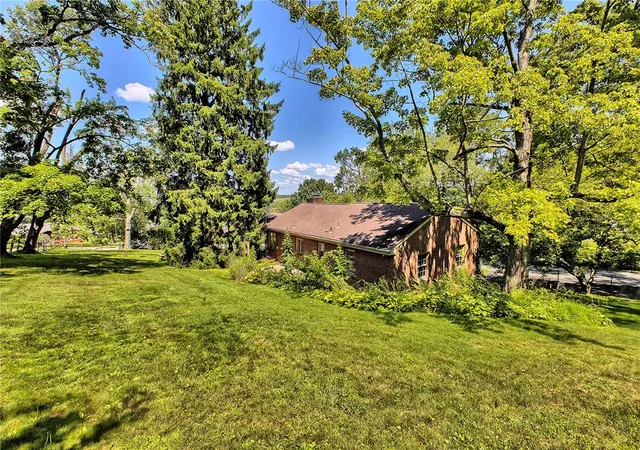 Photo 3 of Sale Pending at 106 Virginia St, Latrobe, PA 15650 | MLS# 1772652 | Listing updated on 2026-09-12