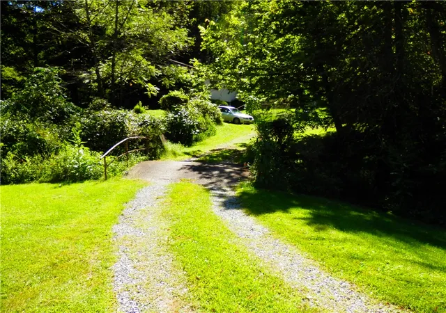 Photo 3 of Single family home for sale at 4712 Shearsburg Rd, Allegheny Twp, PA 15068 | MLS# 1772525 | Listing updated on 2026-09-16