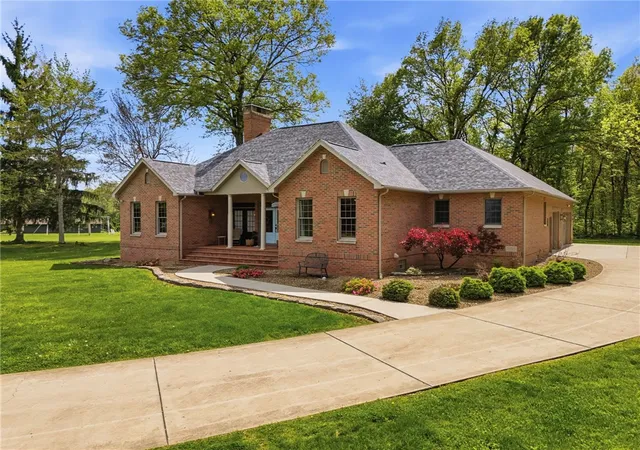 Photo 1 of Sale Pending at 1885 Marr Rd, Pulaski Twp, PA 16143 | MLS# 1772767 | Listing updated on 2026-09-29