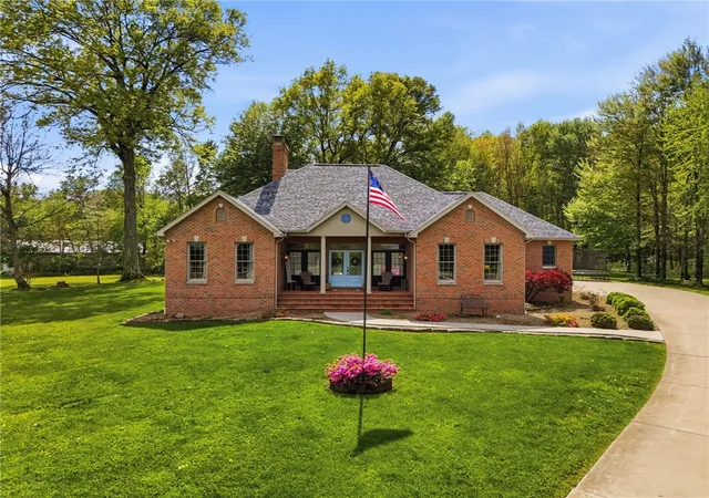 Photo 3 of Sale Pending at 1885 Marr Rd, Pulaski Twp, PA 16143 | MLS# 1772767 | Listing updated on 2026-09-29