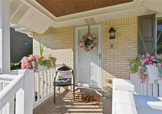 Photo 3 of Sale Pending at 13 Eichelberger Dr, Robinson Twp, PA 15108 | MLS# 1772700 | Listing updated on 2026-09-06