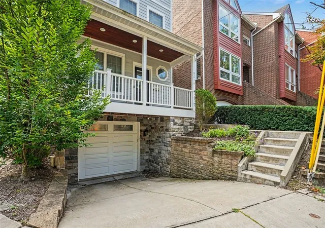Photo 2 of Single family home for sale at 5516 Claybourne St, Shadyside, PA 15232 | MLS# 1772758 | Listing updated on 2026-09-12