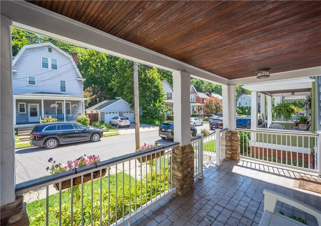 Photo 2 of Single family home for sale at 327 Nicholas Pl, Edgeworth, PA 15143 | MLS# 1772769 | Listing updated on 2026-09-05