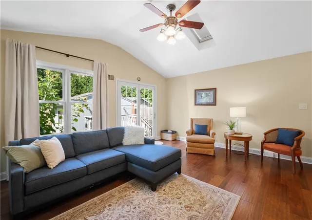 Photo 3 of Single family home for sale at 327 Nicholas Pl, Edgeworth, PA 15143 | MLS# 1772769 | Listing updated on 2026-10-07