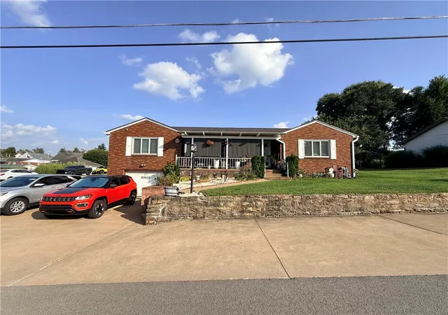 Photo 2 of Single family home for sale at 801 Green St, Luzerne Twp, PA 15417 | MLS# 1772789 | Listing updated on 2026-09-12