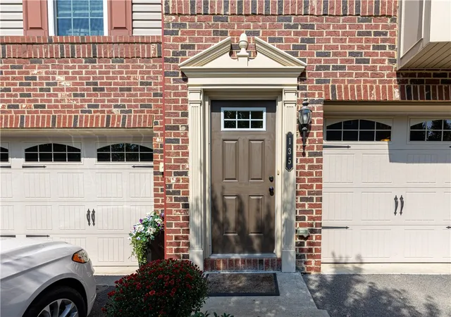 Photo 3 of Townhouse for sale at 135 Mews Ln, Cranberry Twp, PA 16066 | MLS# 1772792 | Listing updated on 2026-10-05