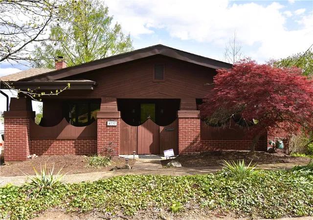 Single family home for sale at 4737 Interboro Ave, Lincoln Place, PA 15207 | MLS# 1772582