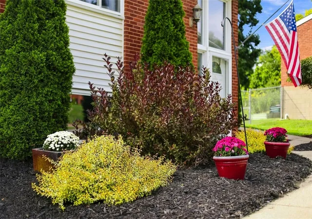 Photo 3 of Sale Pending at 189 Rosemont Dr, Moon/crescent Twp, PA 15108 | MLS# 1772523 | Listing updated on 2026-09-06