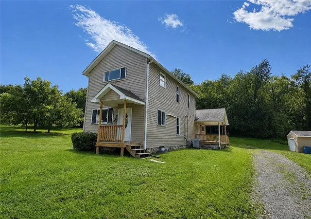 Photo 1 of Single family home for sale at 3008 Old Pittsburgh Rd, Shenango Twp, PA 16101 | MLS# 1772803 | Listing updated on 2026-09-09
