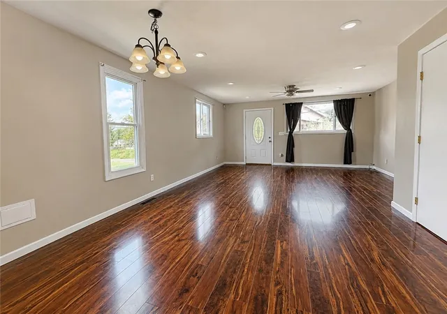 Photo 4 of Single family home for sale at 3008 Old Pittsburgh Rd, Shenango Twp, PA 16101 | MLS# 1772803 | Listing updated on 2026-09-09