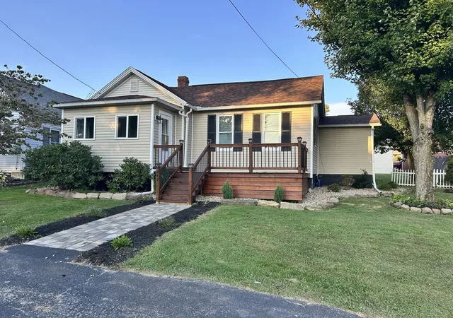 Photo 1 of Single family home for sale at 242 Olive St, Hempfield Twp, PA 15639 | MLS# 1772825 | Listing updated on 2026-09-13