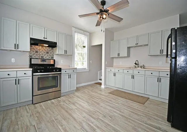 Photo 2 of Single family home for sale at 715 Burbridge St, Port Vue, PA 15133 | MLS# 1772833 | Listing updated on 2026-10-16