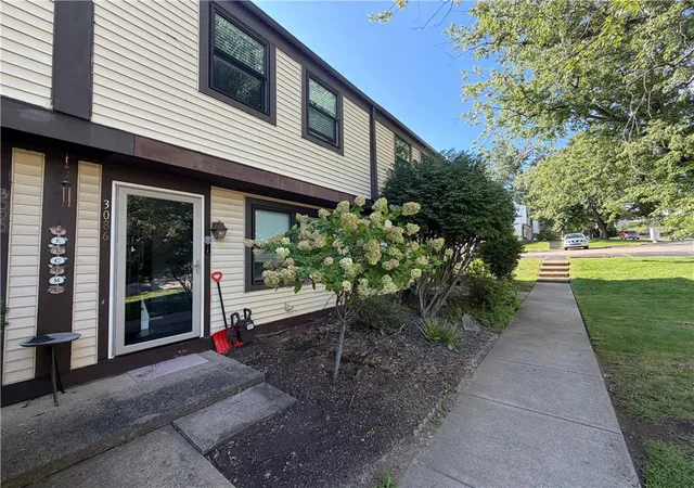 Townhouse for sale at 3086 Dara Dr, South Park, PA 15129 | MLS# 1772856