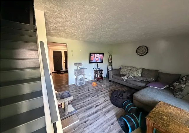 Photo 3 of Townhouse for sale at 3086 Dara Dr, South Park, PA 15129 | MLS# 1772856 | Listing updated on 2026-10-16
