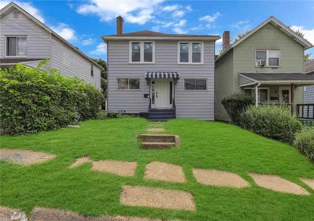 Photo 1 of Single family home for sale at 719 Grove St, Aliquippa, PA 15001 | MLS# 1772743 | Listing updated on 2026-09-04