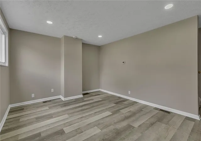 Photo 2 of Single family home for sale at 719 Grove St, Aliquippa, PA 15001 | MLS# 1772743 | Listing updated on 2026-09-04