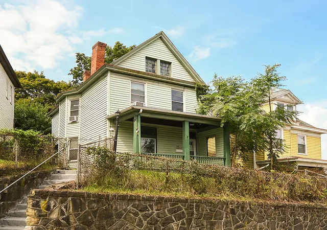 Photo 1 of Single family home for sale at 405 N Birmingham Ave, Avalon, PA 15202 | MLS# 1772871 | Listing updated on 2026-09-10