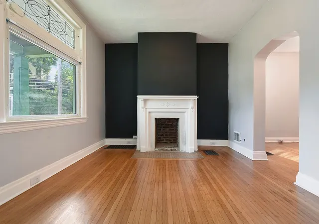 Photo 4 of Single family home for sale at 405 N Birmingham Ave, Avalon, PA 15202 | MLS# 1772871 | Listing updated on 2026-09-10
