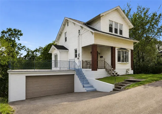 Photo 1 of Single family home for sale at 9 Pioneer Ave, Ross Twp, PA 15229 | MLS# 1772864 | Listing updated on 2026-09-14