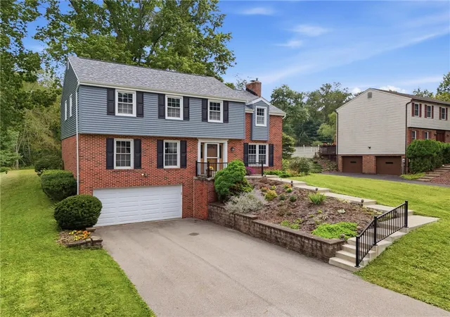 Photo 2 of Single family home for sale at 4650 Hidden Pond Dr, Hampton, PA 15101 | MLS# 1772902 | Listing updated on 2026-09-10
