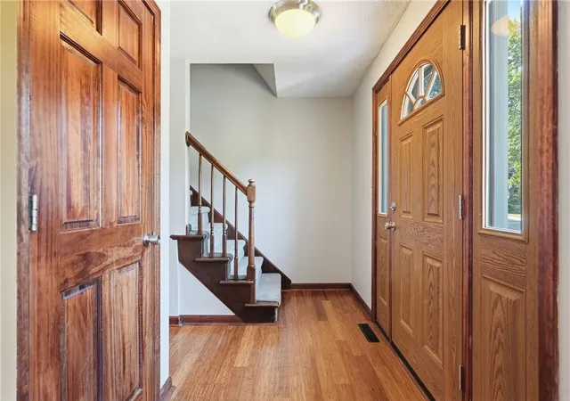 Photo 4 of Single family home for sale at 4650 Hidden Pond Dr, Hampton, PA 15101 | MLS# 1772902 | Listing updated on 2026-09-10