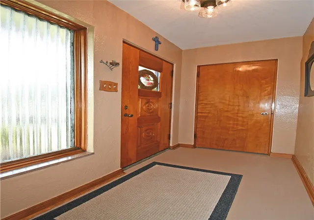 Photo 3 of Sale Pending at 4636 Meadowgreen Dr, Whitehall, PA 15236 | MLS# 1772490 | Listing updated on 2026-09-10
