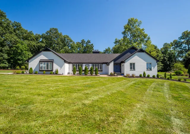 Photo 2 of Single family home for sale at 113 Oakwood Rd, Peters Twp, PA 15317 | MLS# 1772917 | Listing updated on 2026-09-09