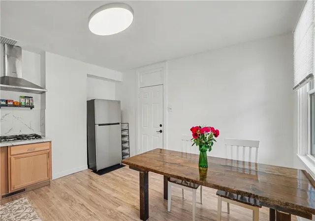 Photo 3 of Single family home for sale at 8 Marne Way, Mt Washington, PA 15211 | MLS# 1772925 | Listing updated on 2026-09-03