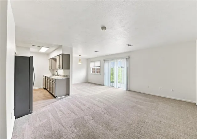 Photo 3 of Townhouse for sale at 204 Stoneridge Blvd, Twp Of But Nw, PA 16001 | MLS# 1772926 | Listing updated on 2026-09-13