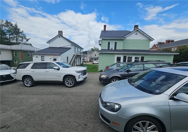 Photo 2 of Single family home for sale at 521 4th Street, California, PA 15419 | MLS# 1772942 | Listing updated on 2026-09-04