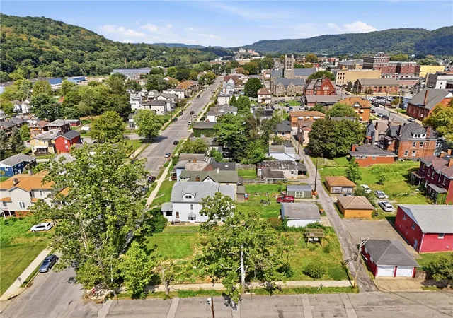 Photo 3 of Land for sale at 900 9th Avenue, Beaver Falls, PA 15010 | MLS# 1772874 | Listing updated on 2026-09-04