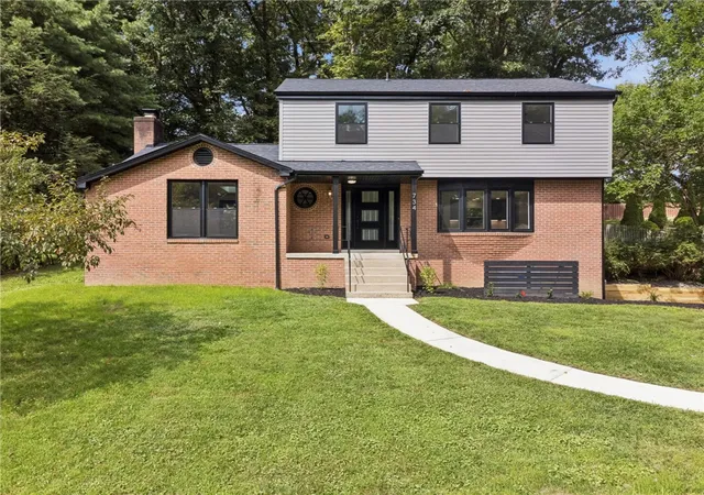 Single family home for sale at 734 Heathergate Dr, Indiana Twp, PA 15238 | MLS# 1772903