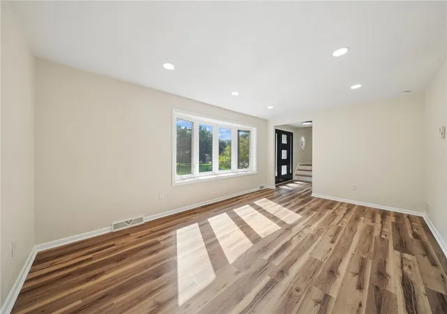 Photo 3 of Single family home for sale at 734 Heathergate Dr, Indiana Twp, PA 15238 | MLS# 1772903 | Listing updated on 2026-09-11