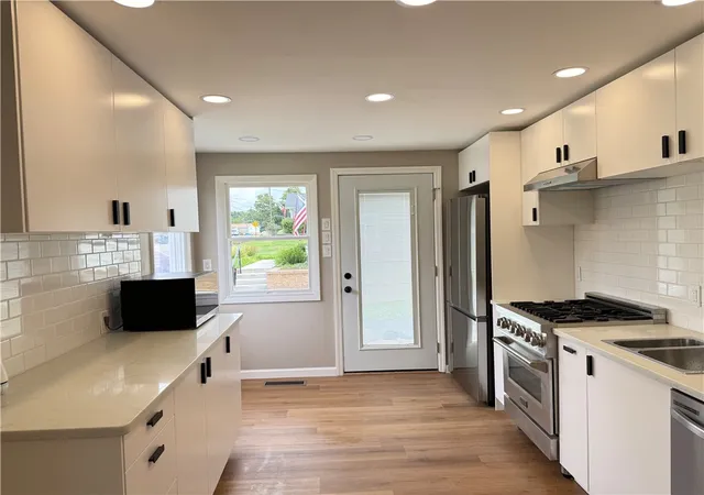 Photo 4 of Single family home for sale at 1117 Maine Ave, Hopewell Twp, PA 15001 | MLS# 1772790 | Listing updated on 2026-09-04