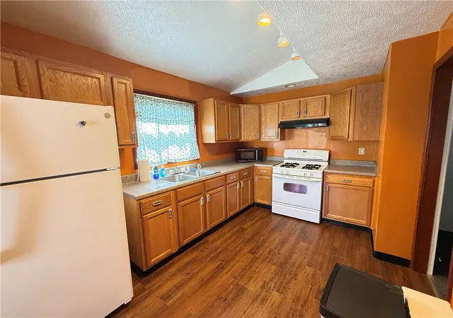 Photo 4 of Single family home for sale at 114 15th Street, Vandergrift, PA 15690 | MLS# 1772955 | Listing updated on 2026-09-08