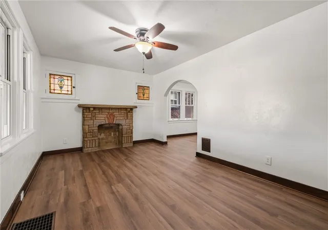 Photo 4 of Sale Pending at 515 Edgewood Ave, Edgewood, PA 15218 | MLS# 1772843 | Listing updated on 2026-10-16