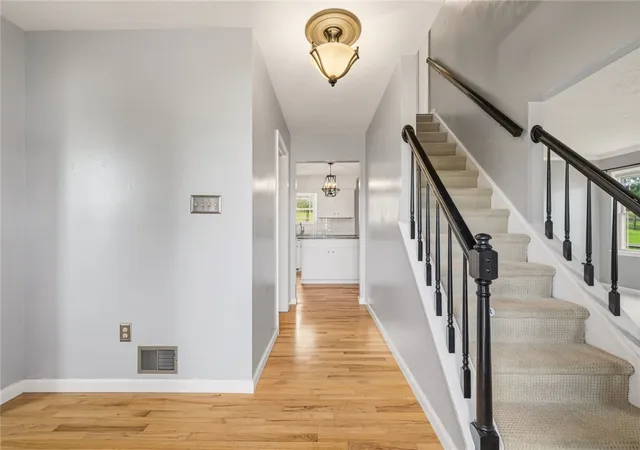Photo 2 of Single family home for sale at 333 Warrick Dr, Seven Fields Boro, PA 16046 | MLS# 1772720 | Listing updated on 2026-09-10