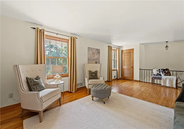 Photo 4 of Single family home for sale at 1802 Tyburn, Upper St Clair, PA 15241 | MLS# 1772416 | Listing updated on 2026-09-10